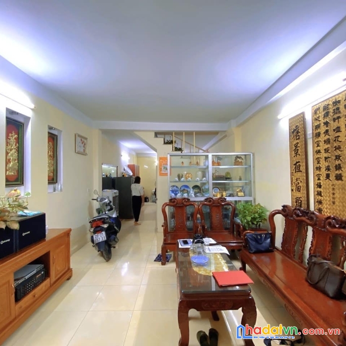 Bán đất tặng nhà văn cao ba đình. 55m2. giá: 8.5 tỷ. ô tô lùi cửa, sát phố