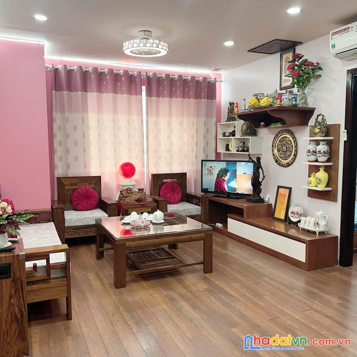 Chính chủ bán căn chung cư ct12a kim văn kim lũ , 74m2, 3pn+2vs, full nội thất, có sổ nhỉnh 1.8 tỷ