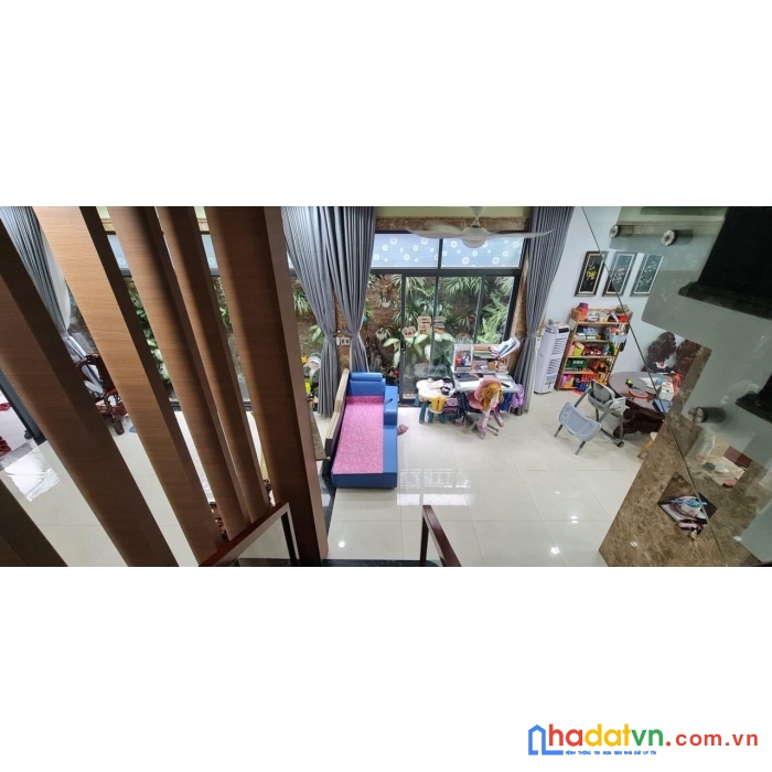 Ngộp bank bán gấp nhà mặt tiền linh chiểu trung tâm thủ đức-104m2- ngangkhủng 7,5 m-4 tấng