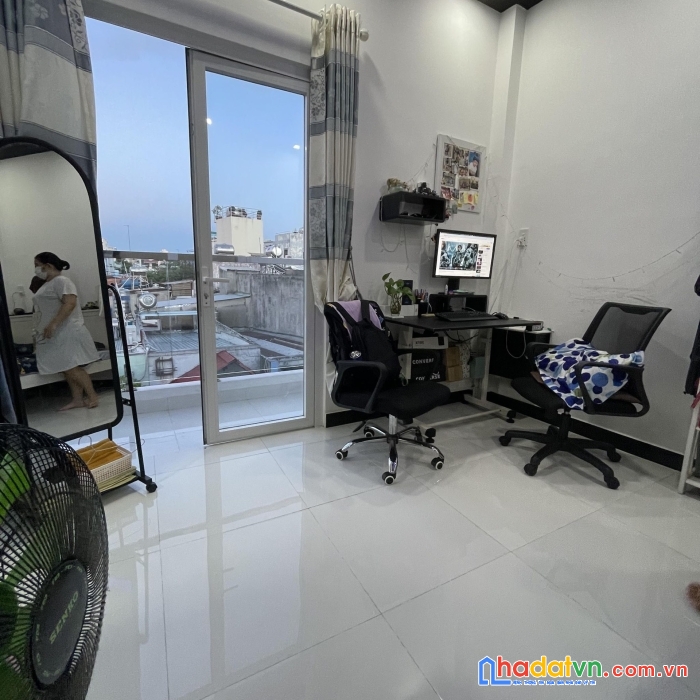 Bán nhà đẹp tiện kinh doanh mt  phú thọ hoà ngang 5m giá 5 tỷ x