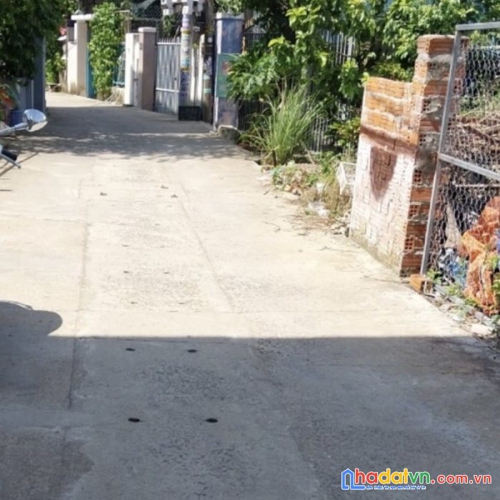 Ngũ hành sơn-bán đất kiệt oto hiếm bình kỳ-gần chợ-100m2-ngang5m-nhỉnh 1 tỷ-lh 0905891799