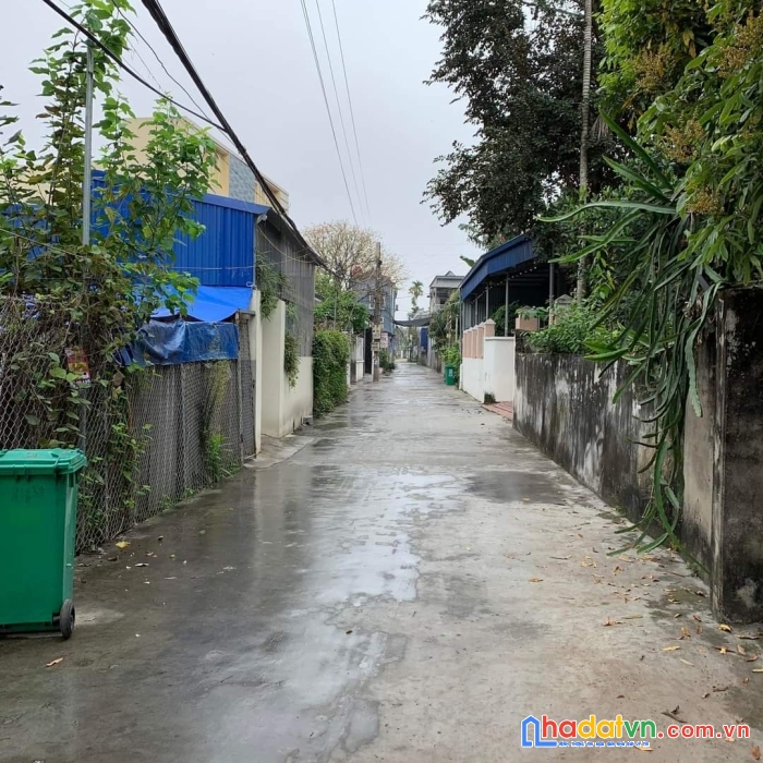 Cần bán 2 lô cực đẹp tại mỹ tranh nam sơn an dương hải phòng 

lô 1 :  diện tích  . 76 m  -