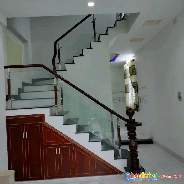 Bán nhà lô góc 2 mặt tiền không lộ giới, xe hơi 7 chỗ hiệp bình chánh dts 157m
