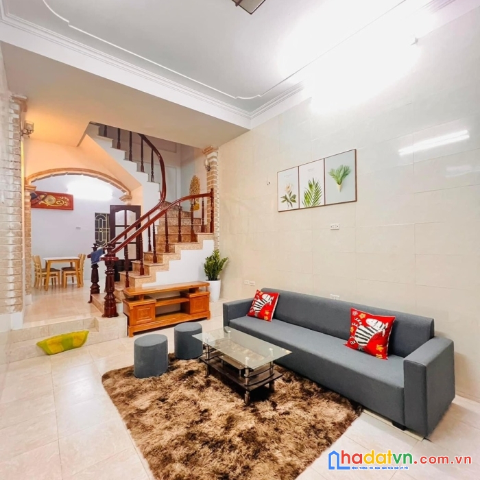 Bán nhà ngõ 22 nguyễn đức cảnh, dt 39 m, giá 3.8 tỷ