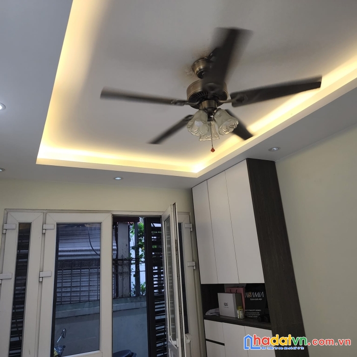 Chủ cần bán nhà phan đình giót,nhà đẹp ở ngay, tặng nội thất xịn sò, 5 tầng - 3,6 tỷ.