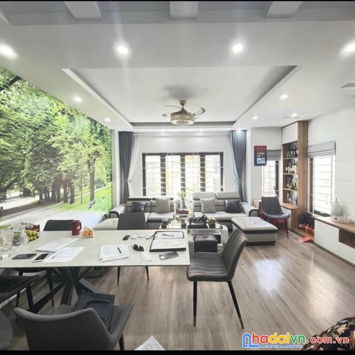 Bán nhà siêu đẹp tại đường võ chí công, cầu giấy, 52m2 lô góc, kinh doanh chỉ 6.9 tỷ
