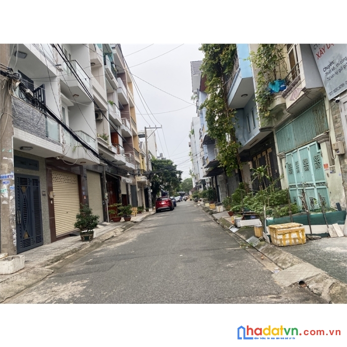 Bán nhà chỉ 2 căn ra mặt tiền trường chinh, xe tải đỗ cửa, 95 m2