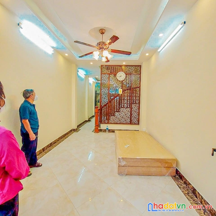 Nhà tôn đức thắng - vị trí đẹp - ngõ nông - thông - thoáng sáng - 42m2 - 4.5 tỷ