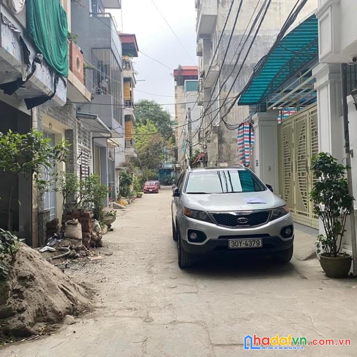 Bán 120m2 đất trung tâm quận cầu giấy, ngõ thông, ô tô tránh, nhỉnh 120tr/m2