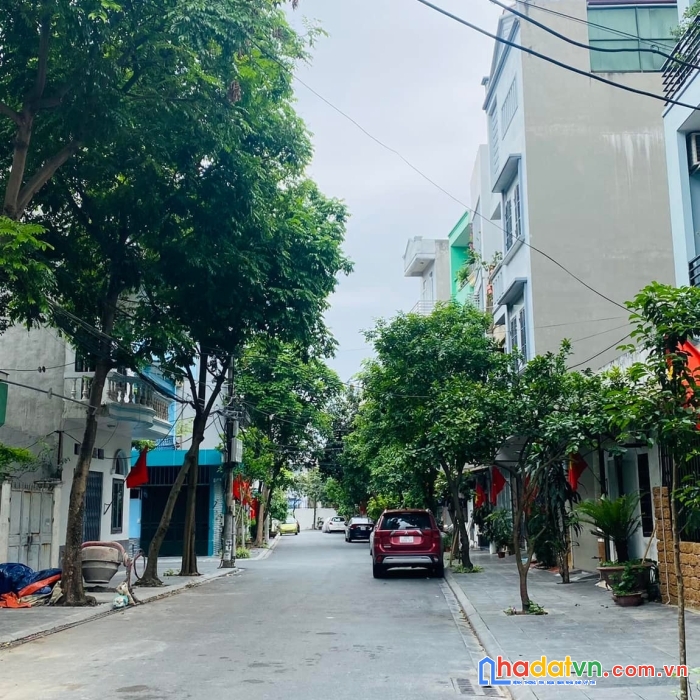 Bán nhà khu hot 918, ô tô, mt 7m, ngõ thông, giá nhỉnh 4 tỷ.