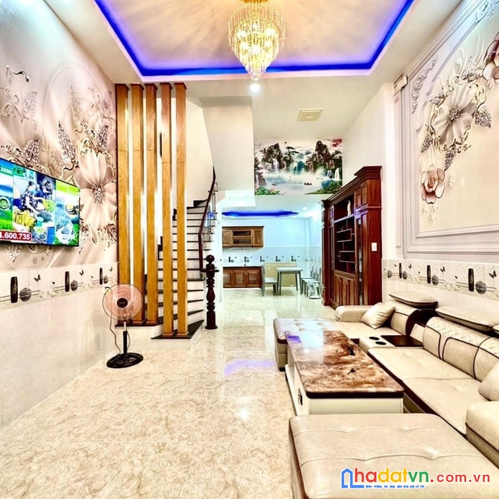 Bán nhà cmt8 p7 tân bình, 49m2 nở hậu, 3  tầng, hxh thông, giá 4,3 tỷ tl