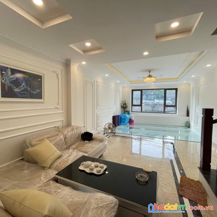 Bán nhà bát khối, long biên, 60m2*5t, giá 4,5 tỷ, ô tô đỗ cửa nhà mới tinh