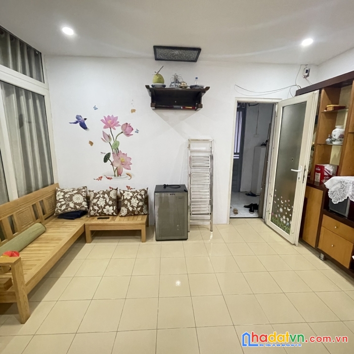 Bán nhà chung cư thịnh hào đống đa diện tích 70m2 mặt tiền 4 m giá 1 tỷ 650 lh huyền