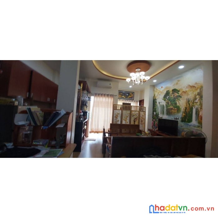 Ngợp world cup ,hẻm xh, / lã xuân oai, ngang ( 70m2 ), 3 tầng  ,chỉ 6.1 tỷ.
