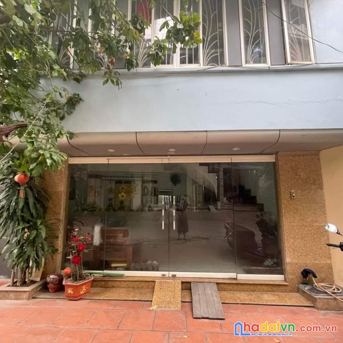 Bán nhà thịnh liệt, diện tích 30m2, 6 tầng, mt 5,4m, giá 4.4 tỷ, ngõ to, kinh doanh