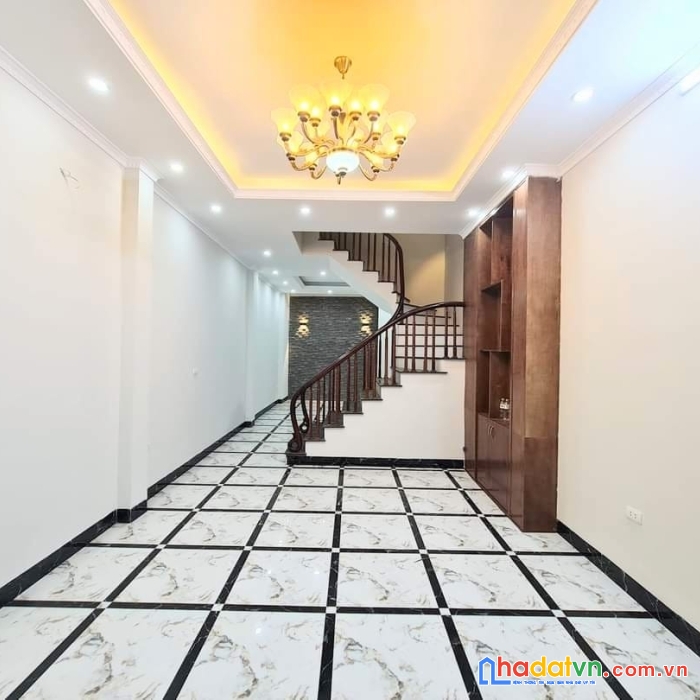 Bán nhà định công 60m2 x5 tầng,xây mới,về ở luôn,giá 5,9 tỷ,sổ đỏ chính chủ