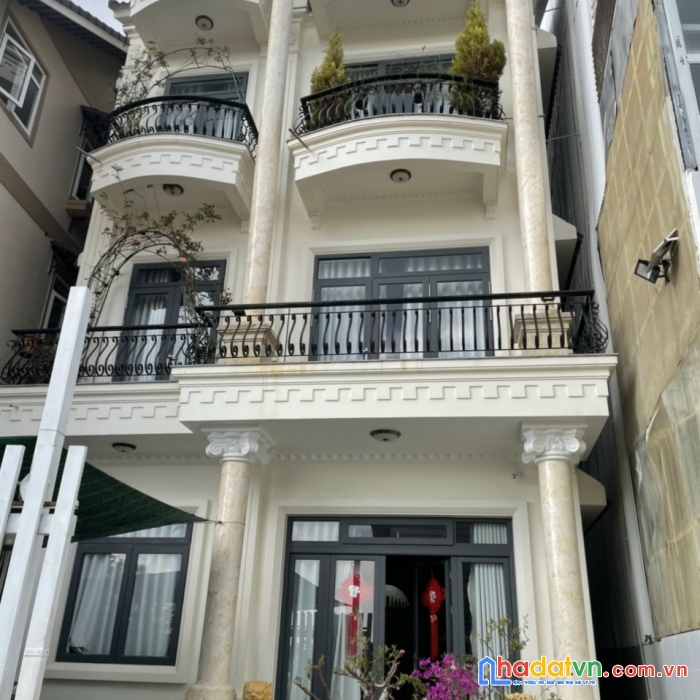 Hạ giá cần bán nhanh biệt thự 2 mặt tiền tâm huyết 220m2 giá 19 tỷ tại ngô quyền phường 6 đà lạt