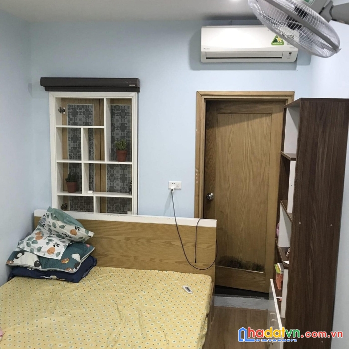 Bán nhà kim mã 18m2 4 tầng mặt tiền 2.7m 2.7 tỷ