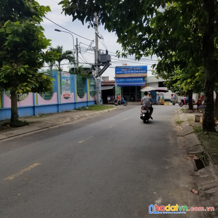Chính chủ cần bán lô đất thổ cư 100% vị trí đẹp tại tp hồ chí minh