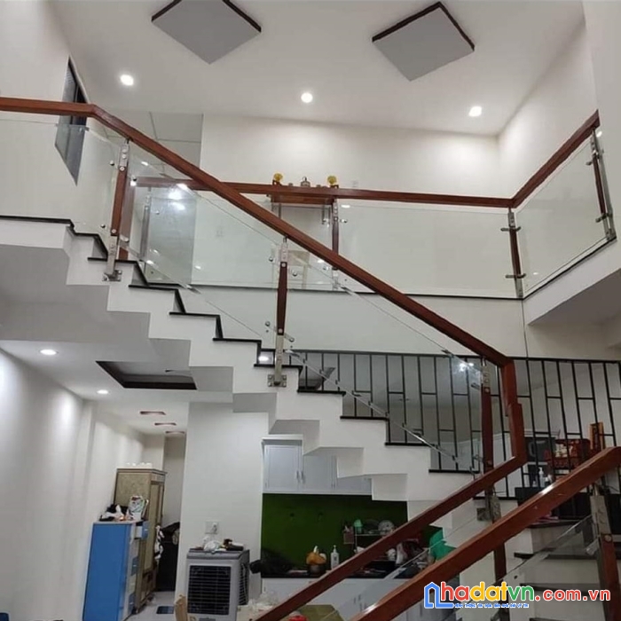 Nhà 2 tầng 92m2 kiệt ô tô 2,1x tỷ cần tiền bán nhanh