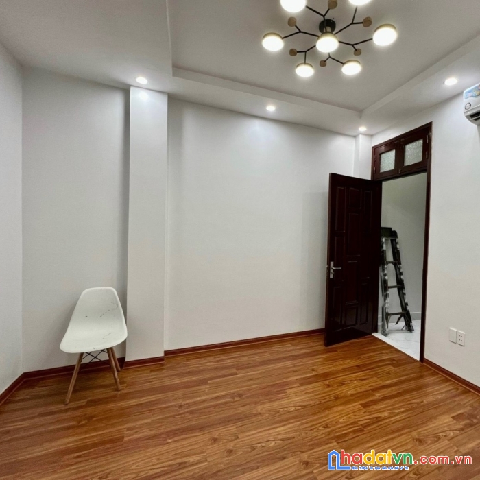 Nhà đẹp ở ngay hồ văn chương, đống đa, hiện đại, sát phố, 24m2, 4 tầng, chỉ 2.89 tỷ