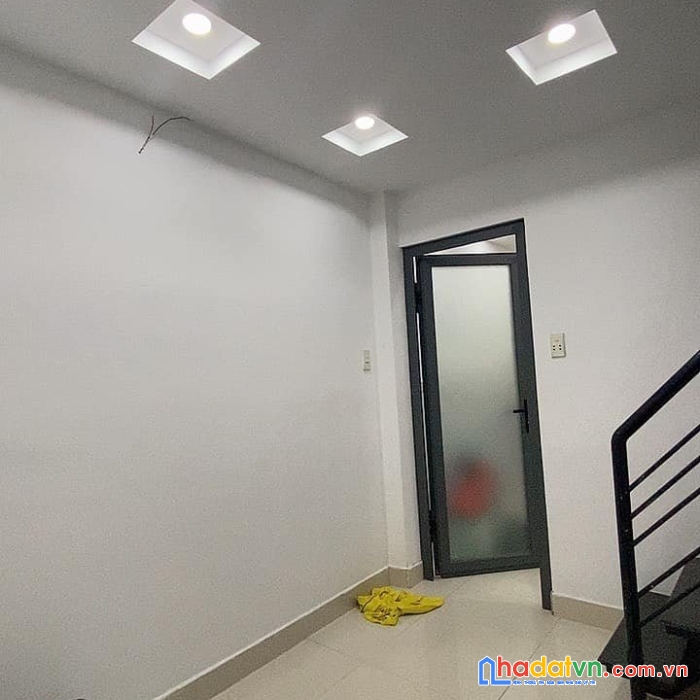 Bán nhà âu cơ, 21m2, p9, tân bình, 4pn, 2wc, 4 tầng, hơn 3 tỷ