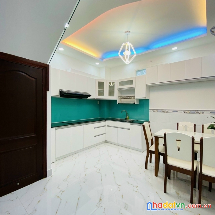 Hẻm 3.5m, kênh tân hóa, 4 x 10.2m, 2 lầu, chỉ 4.7 tỷ, tân phú