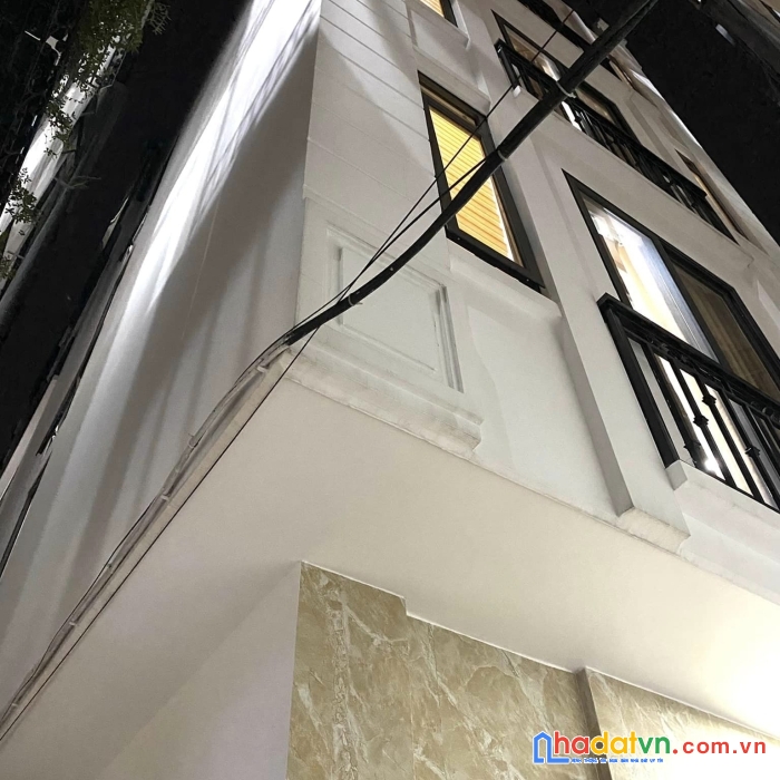 Bán gấp nhà kim giang, 3.2 tỷ, dt 38m x4t lô góc, kinh doanh, ô tô qua nhà, ở ngay