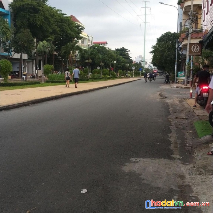 Bán nhà mt nguyễn thế truyện - 185m2 - 2 tầng - 10x18.5 - 31.5 tỷ