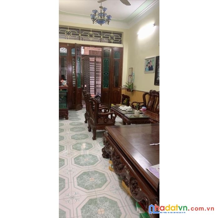 Chính chủ cần tiền bán nhanh căn nhà 3 tầng 1 tum tại số nhà 17 ngõ 23 phố đốc nhưỡng - tp thái