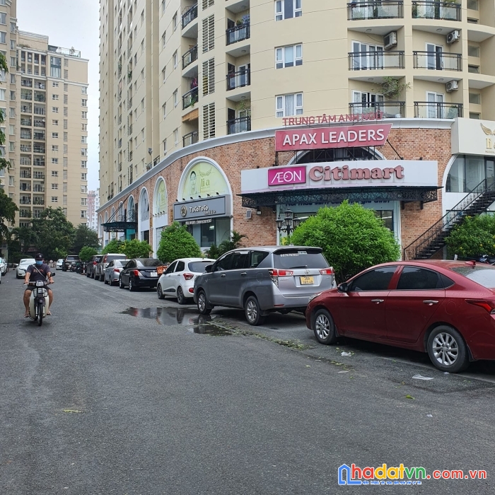 Bán nhà đối diện tòa nhà chung cư phúc yên, dt 81m2, 3 tầng, 4 x 20.3m, phan huy ích, phường 15,