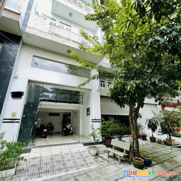 Siêu mẫu hoàng hoa thám p5 bình thạnh dt 110m 7 tầng thang máy giá 14,5 tỷ