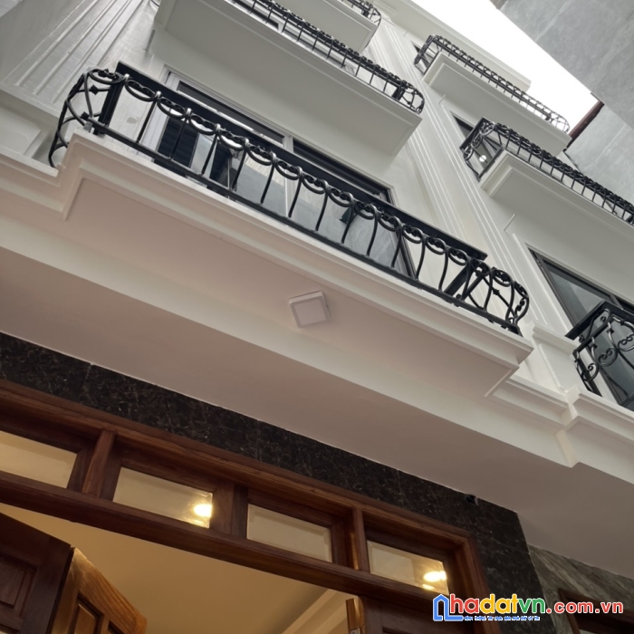 Nhà đẹp 32m2 5 tầng mới, cạnh trường đại học công nghiệp