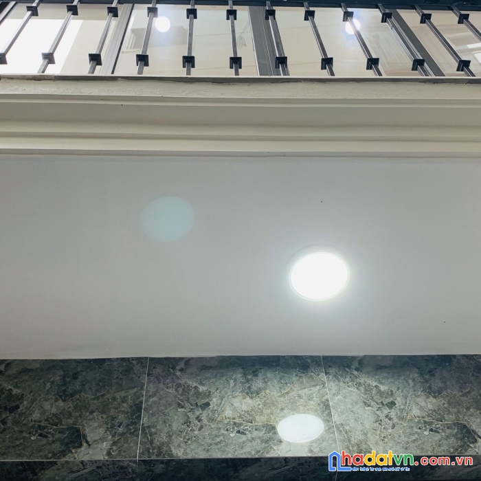 Bán nhà đấtphố cát linh, đống đa, dt 34m2, mt 4,68m, thang máy, mới xây 6 tầng