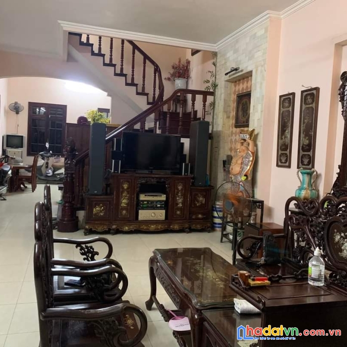 Bán nhà hoàng quốc việt, 3 thoáng, gara ô tô, ô tô tránh, kinh doanh, ở sướng