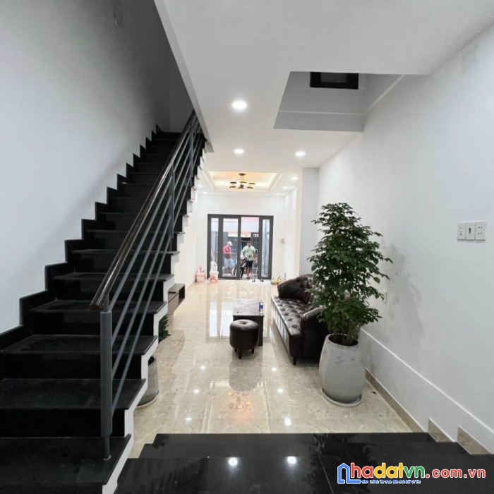 Bán nhà mới nở hậu 3 tầng hẻm 861 him lam quận 7 60m2 giá 6 tỷ hơn