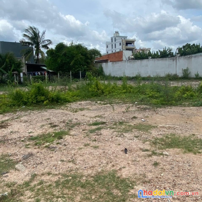 Đất mặt tiền thích hợp phân lô 893m2 ful tc xuân thới thượng hm chỉ 22 tl