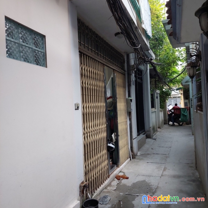 Chính chủ cần chốt nhanh căn nhà mặt ngách tại phố hoàng hoa thám, ba đình