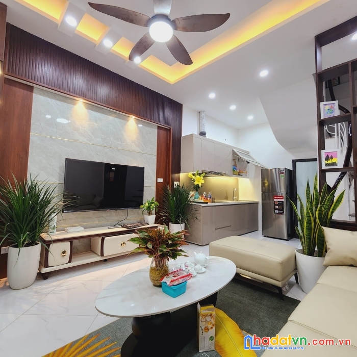 Cần bán nhà đẹp lê văn lương, 5 tầng, mt 5m, 62m2 chỉ 5.2 tỷ