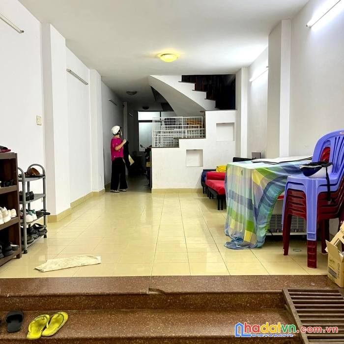 Bình thạnh, xe hơi vào nhà, 117m2, 4 tầng, nở hậu, 12 tỷ 500