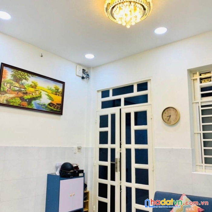 Bán nhà khu vip phan xích long 5 tầng btct ngang 4,3m 3 phòng ngủ đẹp lung linh chỉ 3.55 tỷ.