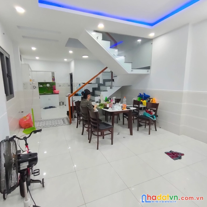 Bán nhà chu văn an – lô góc sát mt – 46m2 3 tầng 1.6x10 – chỉ 6.5 tỷ