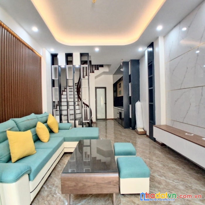 Bán nhà hoàng hoa thám – ba đình,dt 40m2x4tầng ,mặt tiền 4.5m – giá nhỉnh 5 tỷ