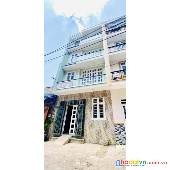 Nhà 3 tầng cho thuê thích hợp ở hoặc làm căn hộ dịch vụ