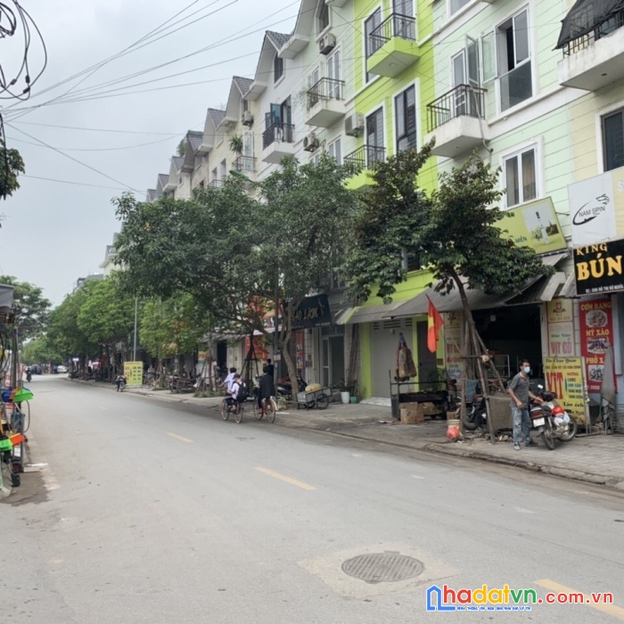 Nhà mặt phố yên lộ, hà đông, 2 mặt phố, kinh doanh sầm uất, 120m, 5t, mt 5m, giá 17.5 tỷ