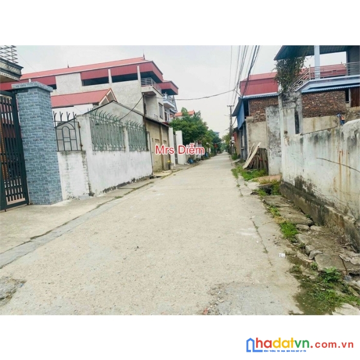 Nhỉnh 30 triệu, chính chủ gửi bán 86.2m đất trục chính kinh doanh đường yên, xuân nộn,