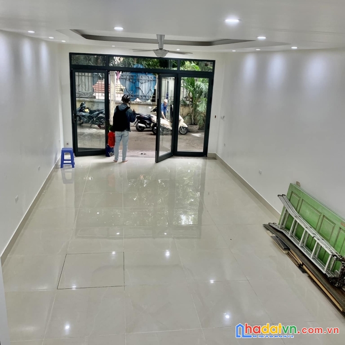 Lương khánh thiện nhà mới 60m 6 tầng thang máy, gara, full nội thất