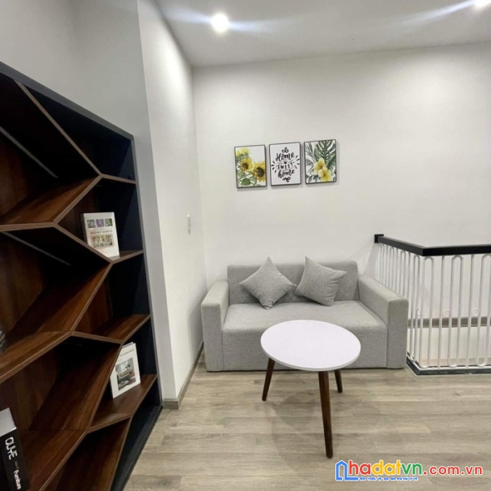 Siêu nét, siêu căng – nhà trung tâm đà nẵng, đường trước mặt 5m, 2 mặt tiền, chỉ nhỉnh 2 tỷ . lh