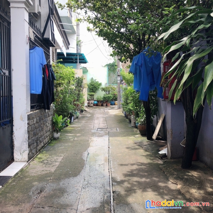Bán nhà hxh chỉ 1.2 tỷ lã xuân oai quận 9. dt 56m2. hiếm bán.