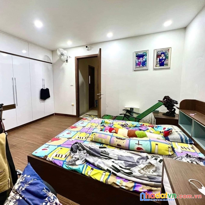 Bán nhà phố láng hạ, đống đa, dân xây, yên tĩnh, giá rẻ, 42m2x 6 tầng, chỉ 4.88 tỷ